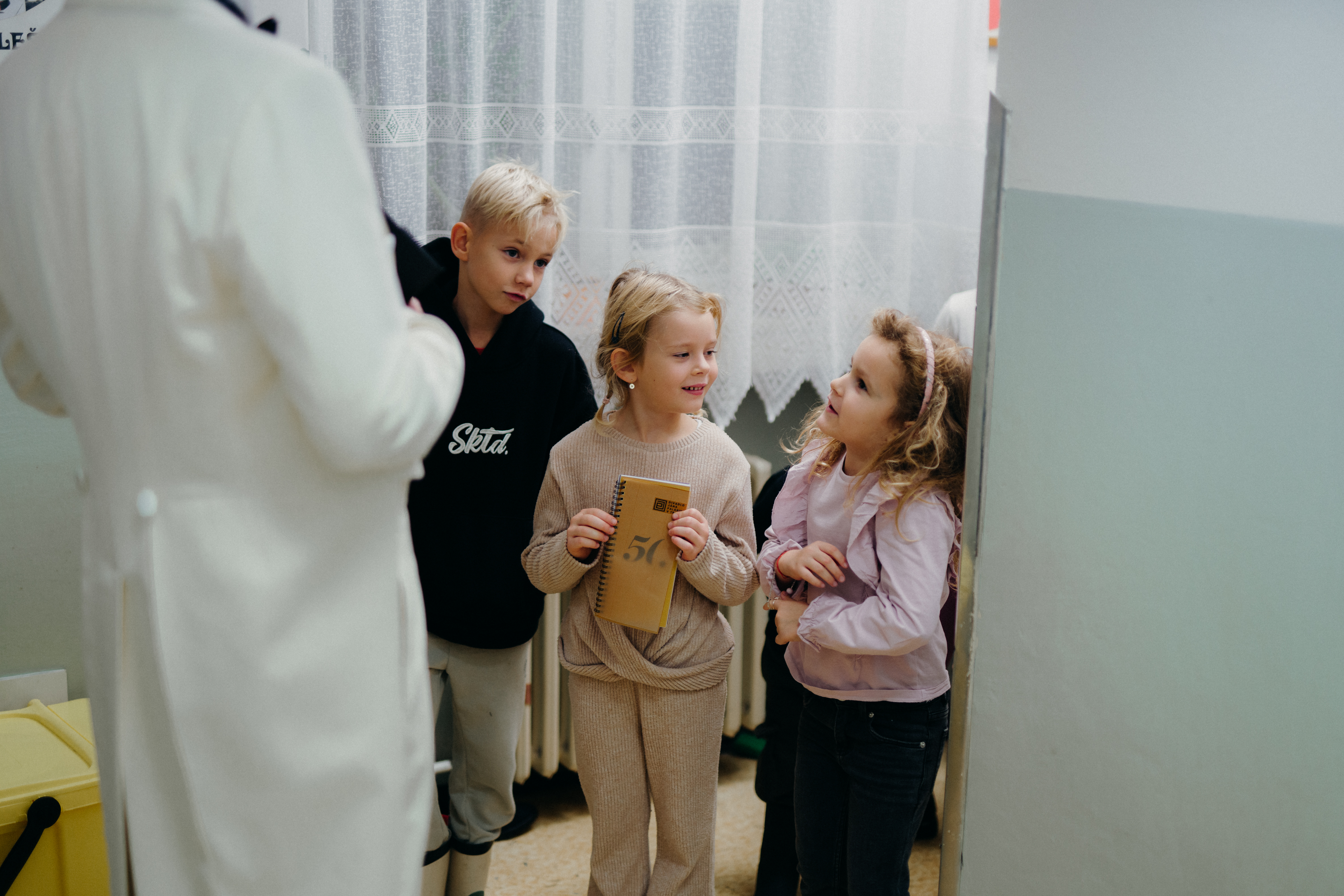 Rodinná divadelná prehliadka zákulisia Stratená rukavička